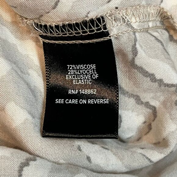 Torrid Blouse Womens 1X Zebra Print All Over Boho Funky Shirt Relaxed V Neck Top - Picture 9 of 10